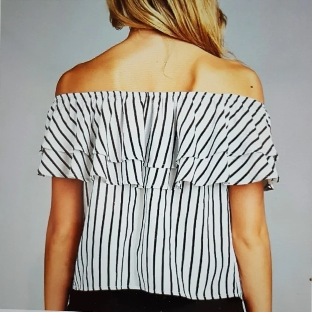 Layered Ruffle Off Shoulder Top - Picture 2 of 3